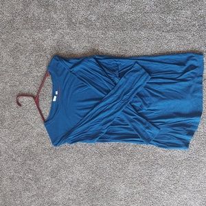 Gap maternity long sleeve top